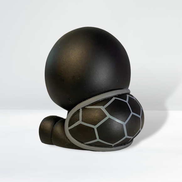 Skelanimals Mystery Box Vinyl Figure - Skeleton Turtle Pudge - Picture 4 of 9